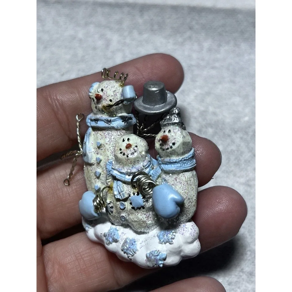 SNOWMAN Family Brooch Blue Hat & Scarf & Blue Buttons Glitter Accents 2